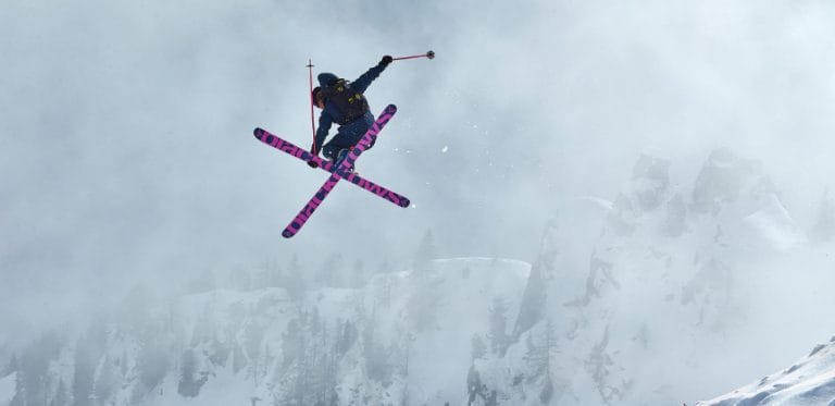 Ovládněte hory s lyžemi black crows 4 black crows - Ovládněte hory s lyžemi black crows